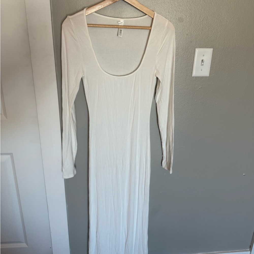Skims Long Sleeve Maxi Dress Never Worn